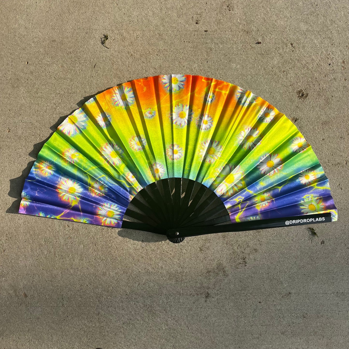 Daisy Daze β UV Festival Fan