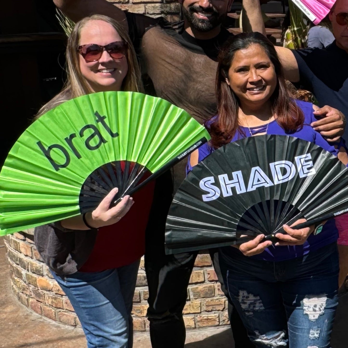 Throw Shade – Festival Fan