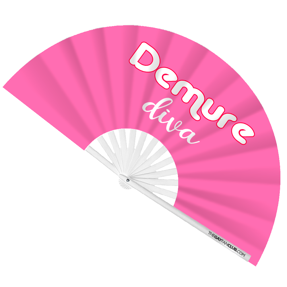 Demure Diva – Festival Fan