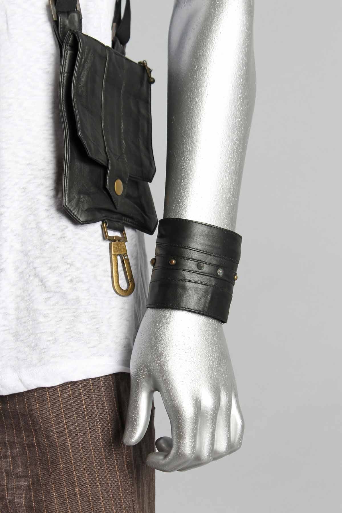 Hidden Pocket Leather Wrist Cuff — Utility Wallet Bracelet | Five and Diamond