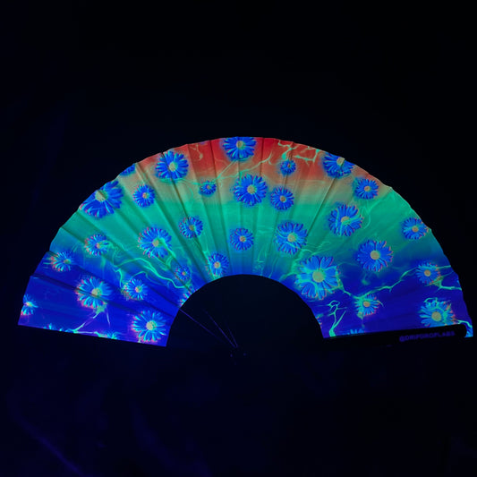 Daisy Daze – UV Festival Fan