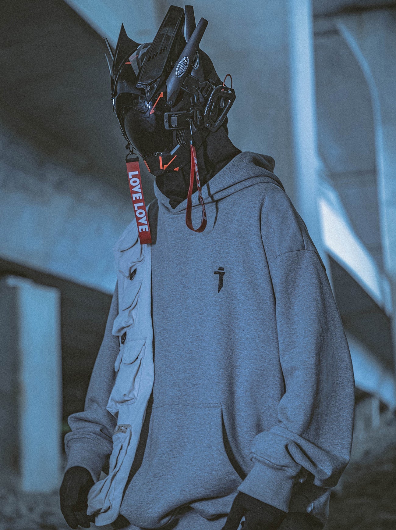 Utility Mode Multi-Pocket Hoodie — Grey