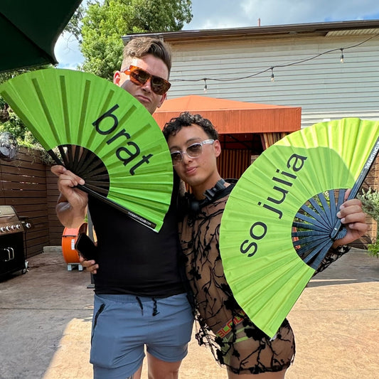 Brat – Festival Fan