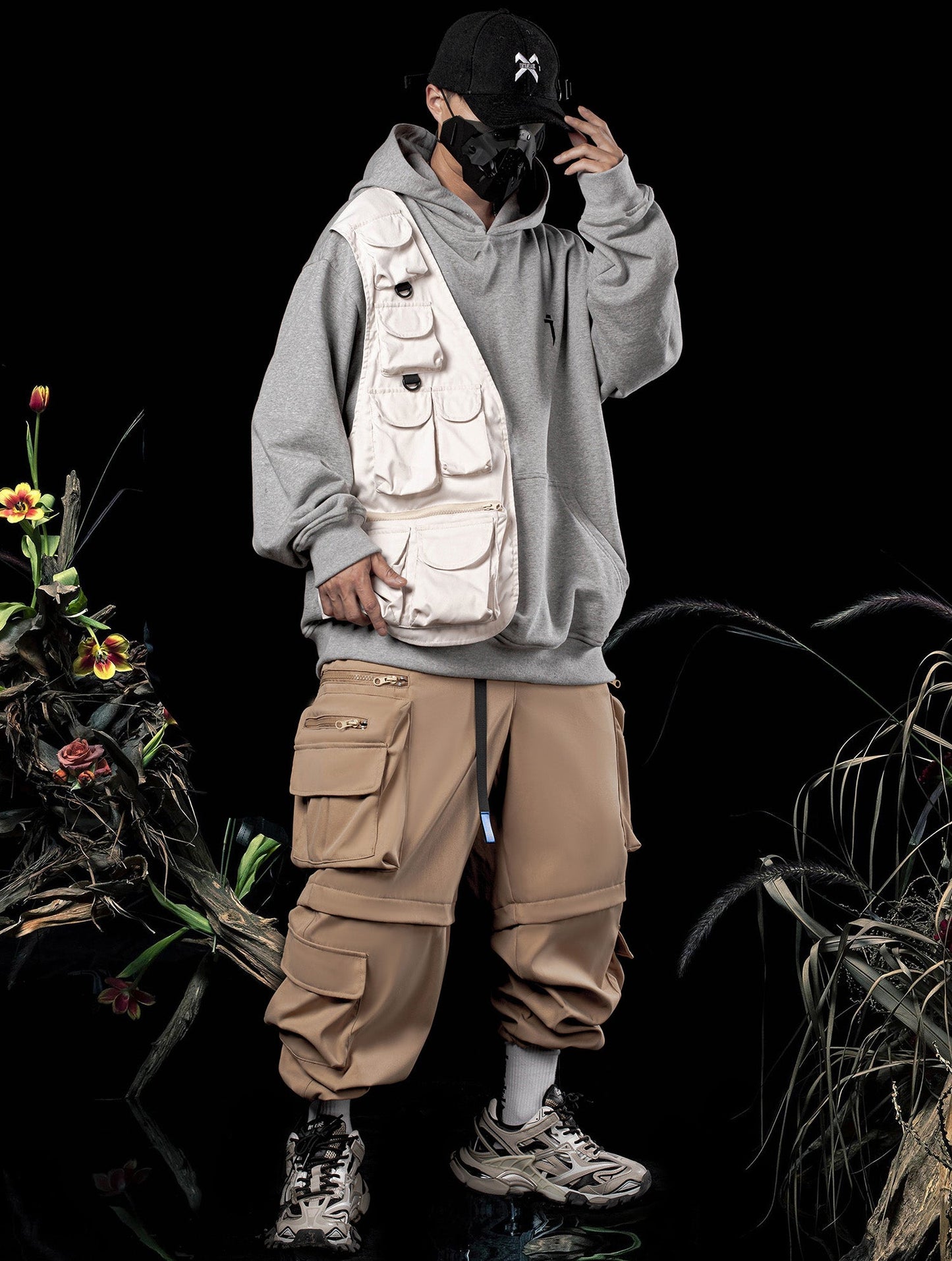 Utility Mode Multi-Pocket Hoodie — Grey