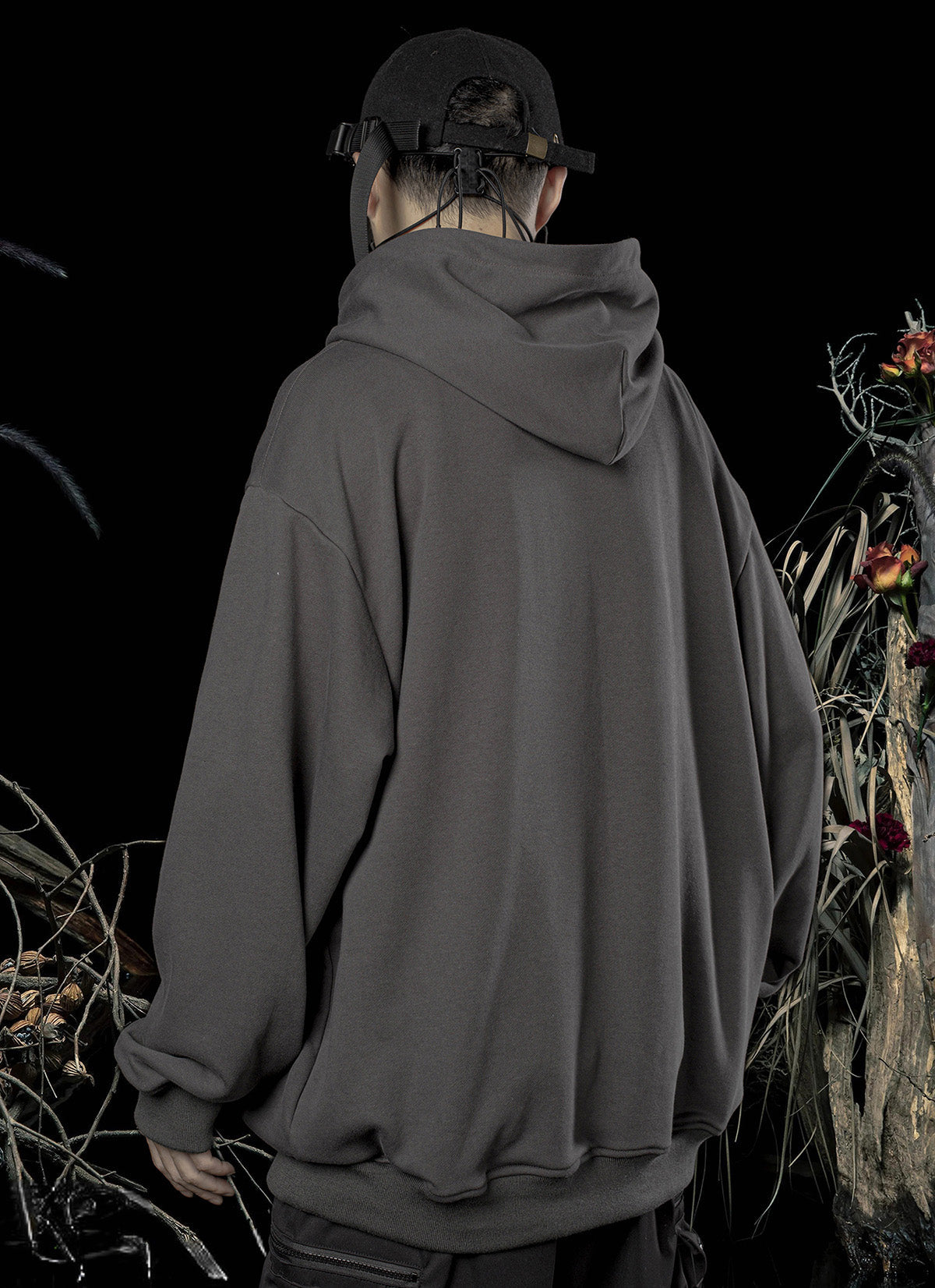 Utility Mode Multi-Pocket Hoodie — Grey