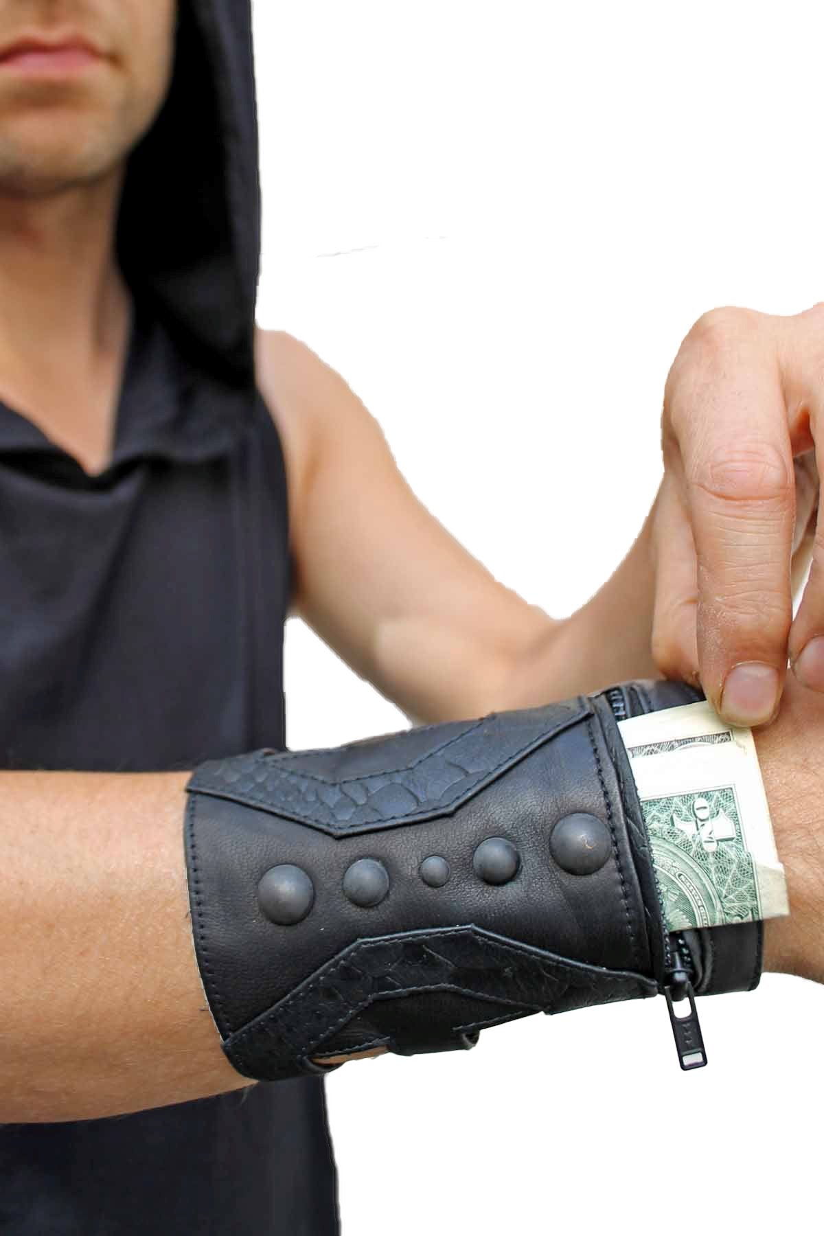 Arrow Leather Utility Cuff | Five and Diamond