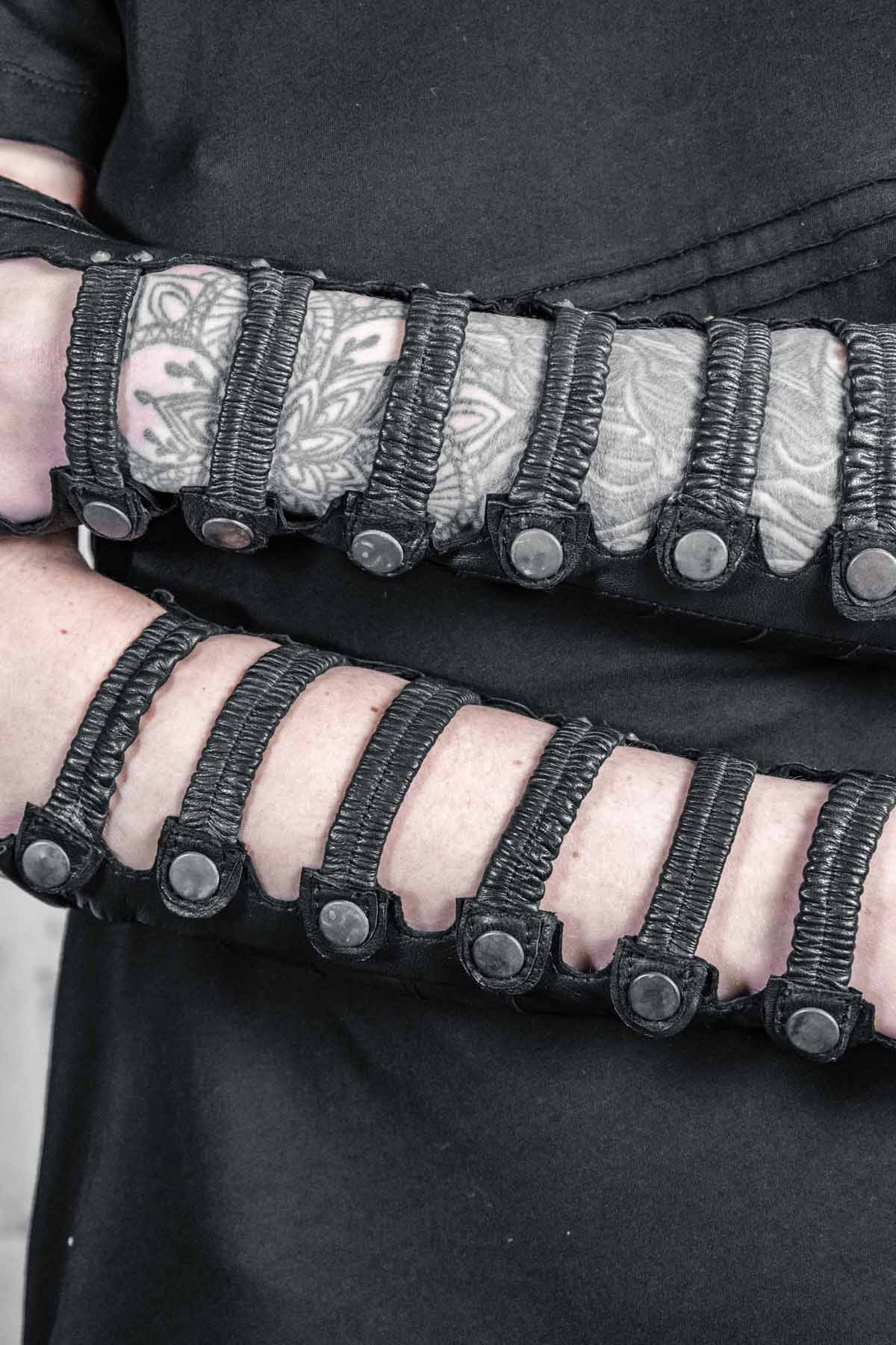 Minaret Leather Gauntlets — Heart Cutout Fingerless Gloves | Five and Diamond