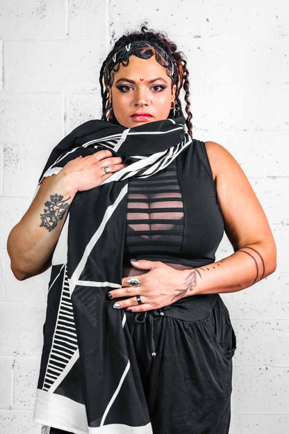 Oversize Geometric Scarf — Rayon | Five and Diamond