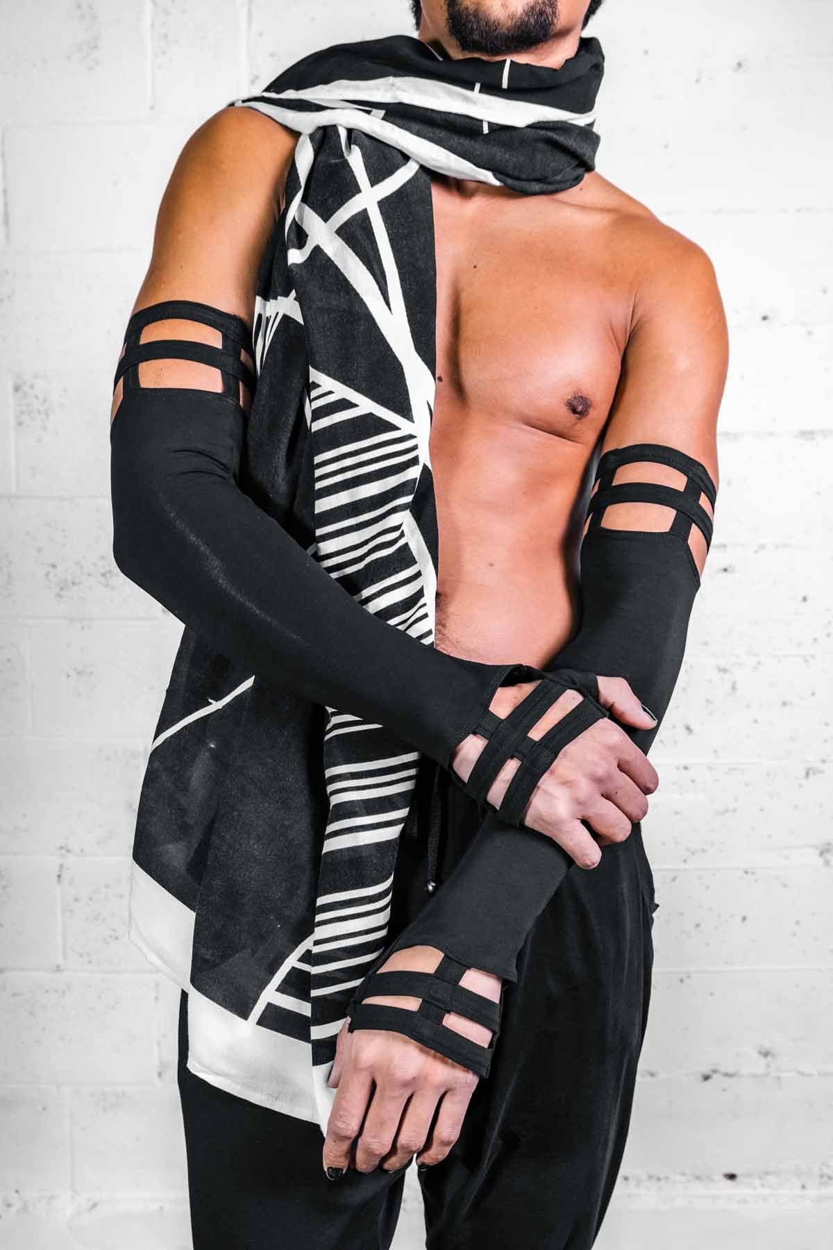 Oversize Geometric Scarf — Rayon | Five and Diamond